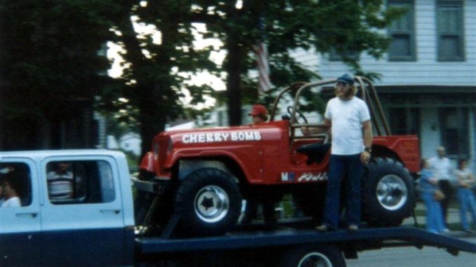 gravelramaparade-cherrybomb