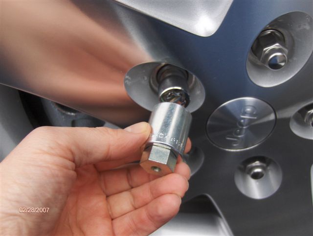 McGard Wheel Locks - security key locks for your Jeeps wheels | jeepfan.com