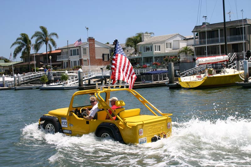 Watercar Gator - The worlds first amphibious Jeep 