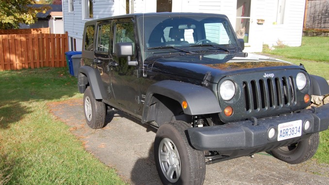 Random Jeep Picture – JK With Lift and Little Stock Tires 
