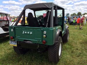 Green_1974_CJ-5_004