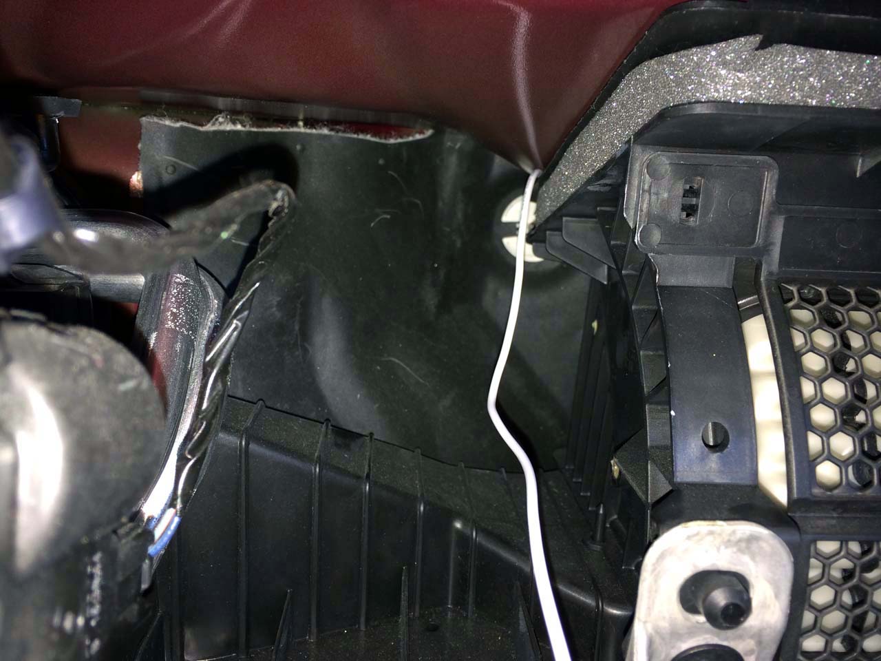Raxiom Wrangler JK Light Bar Installation - Wiring the harness