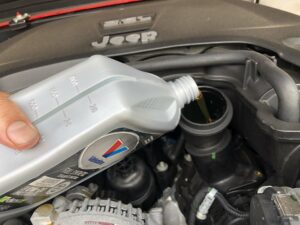 Jeep Wrangler JL  V6 Oil Change How To 